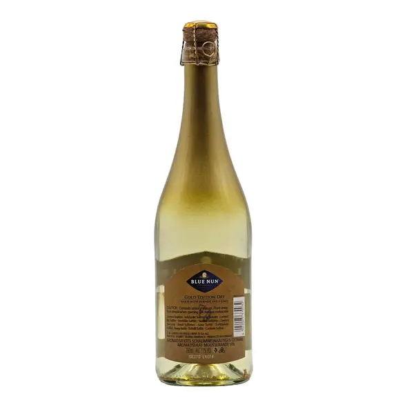 Blue Nun 24K Gold Edition - Aromatisiertes Schaumweinhaltiges Getränk (750ml) - image 3 | Momjays Afro Markt | KulturCart